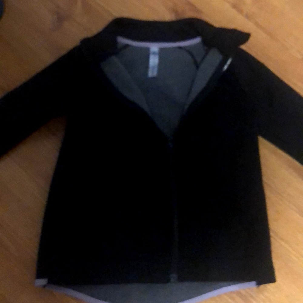 Athletic warmup jacket